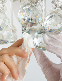 HOW TO KEEP YOUR CHANDELIERS CLEAN?