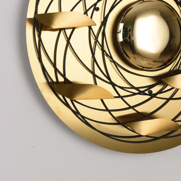 THE CHAOTIC CALM WALL LIGHT