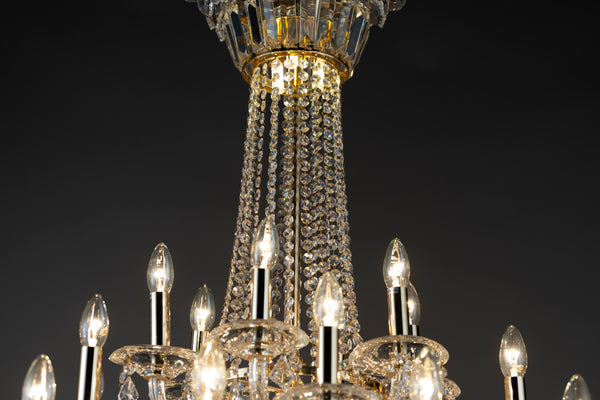 GLEAMING SPECTACLE : ASFOUR CRYSTAL CHANDELIER